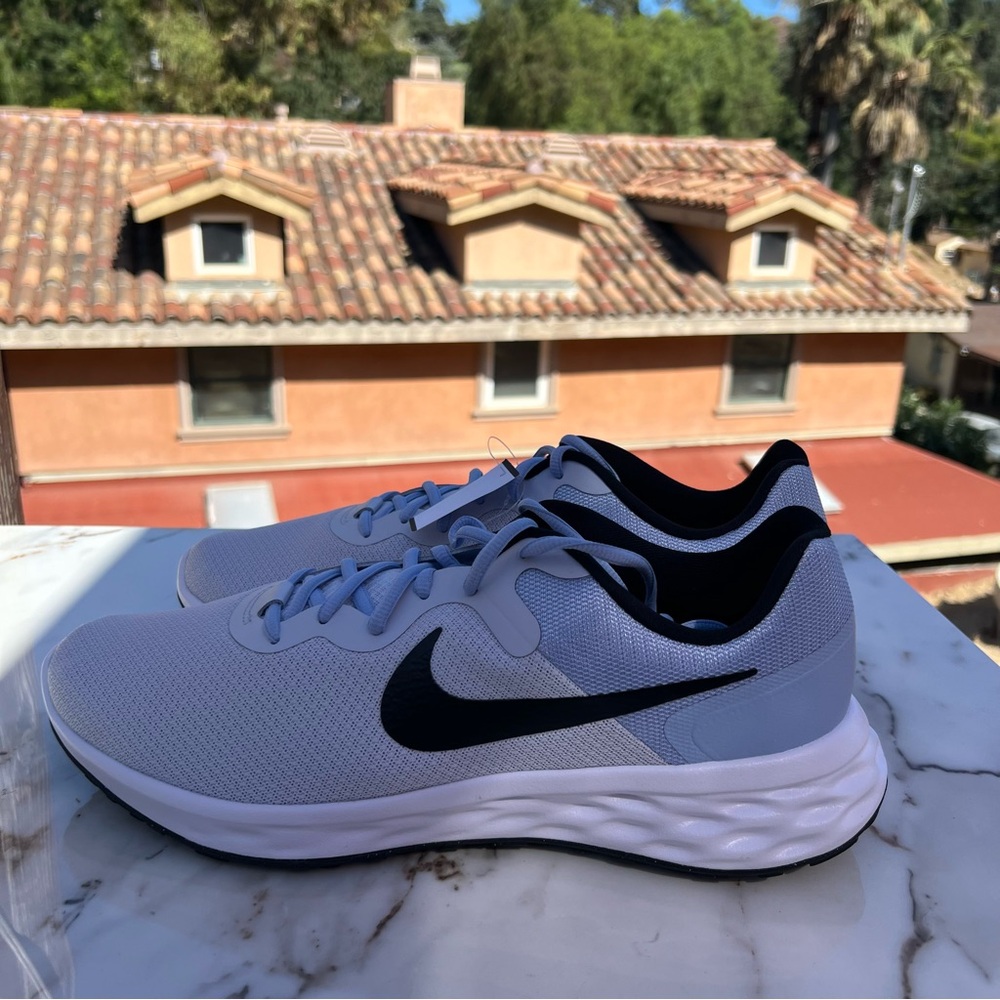 Nike Revolution 6 Next
Nature size 13
Style:DC3728-014